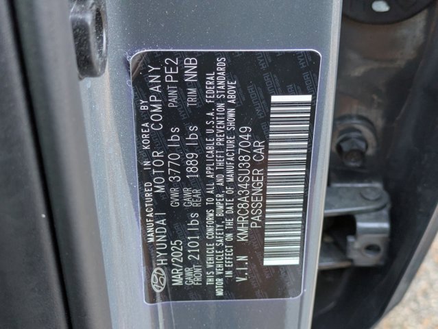 Used 2025 Hyundai Venue SEL image 30