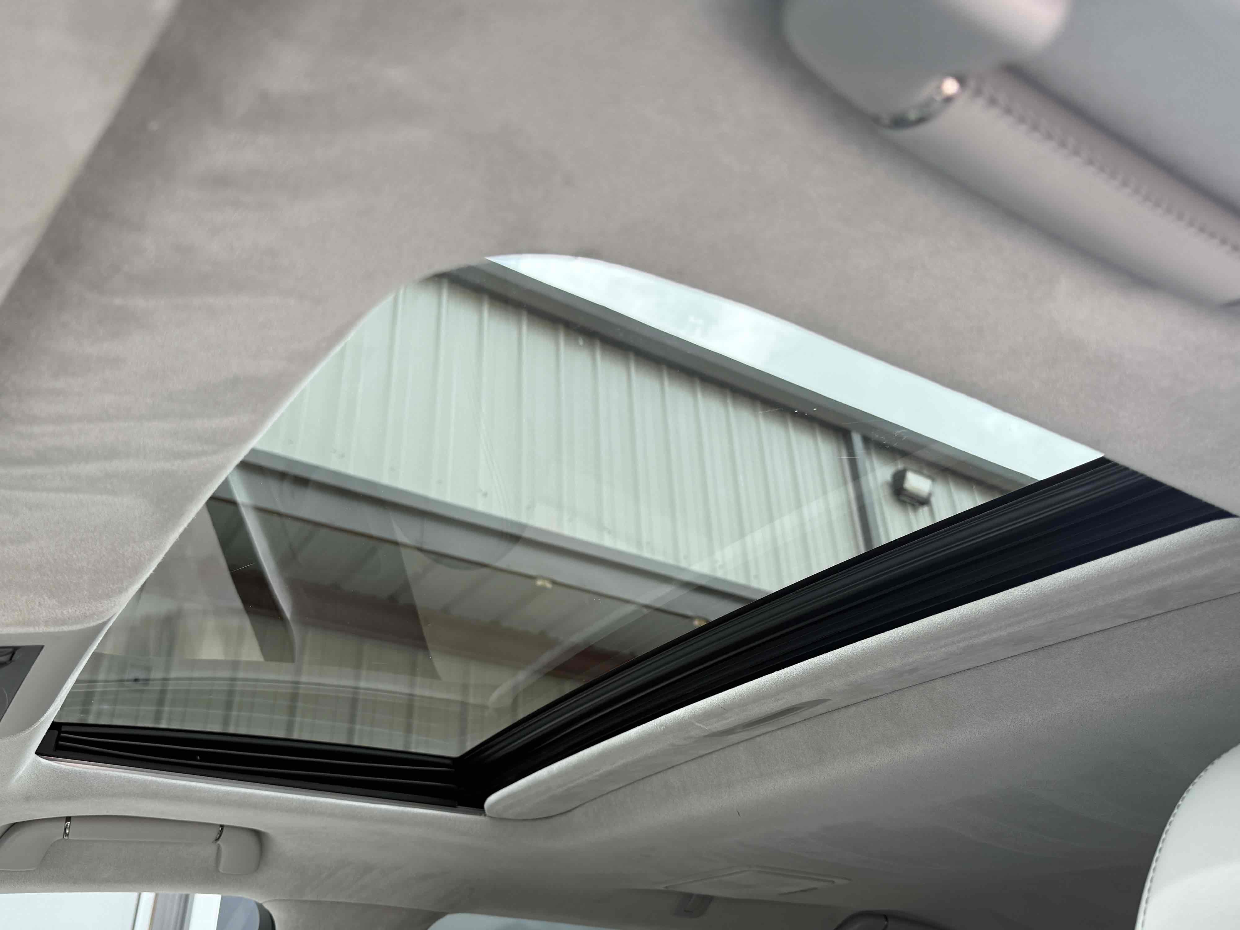 Used 2013 Lexus LS 460 L w/ All-Weather Pkg image 13