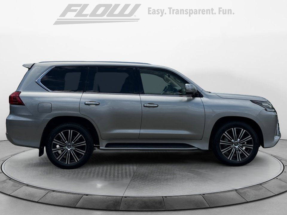 Used 2021 Lexus LX 570 4WD w/ Luxury Package image 10