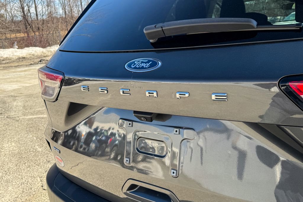 Certified 2020 Ford Escape SE image 14