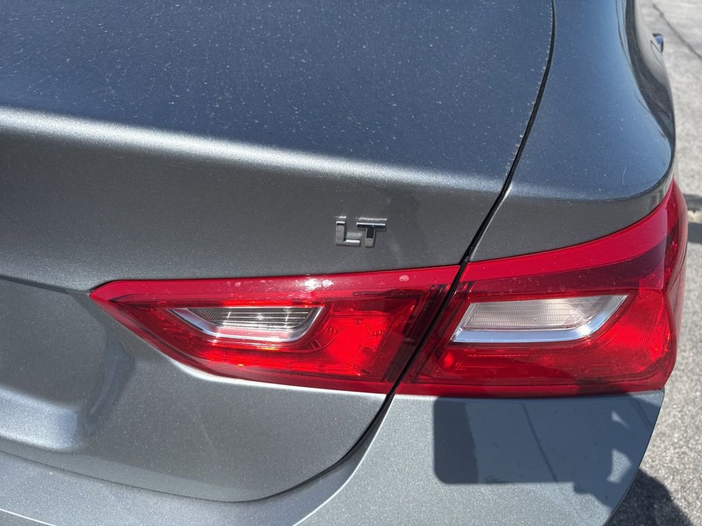 Used 2025 Chevrolet Malibu LT image 7