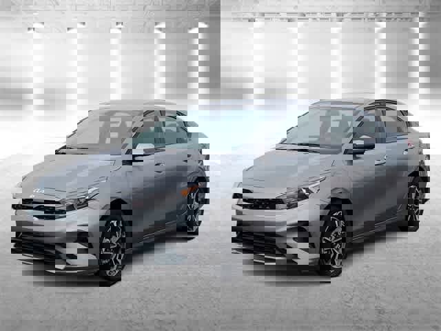 Used 2024 Kia Forte LXS image 4