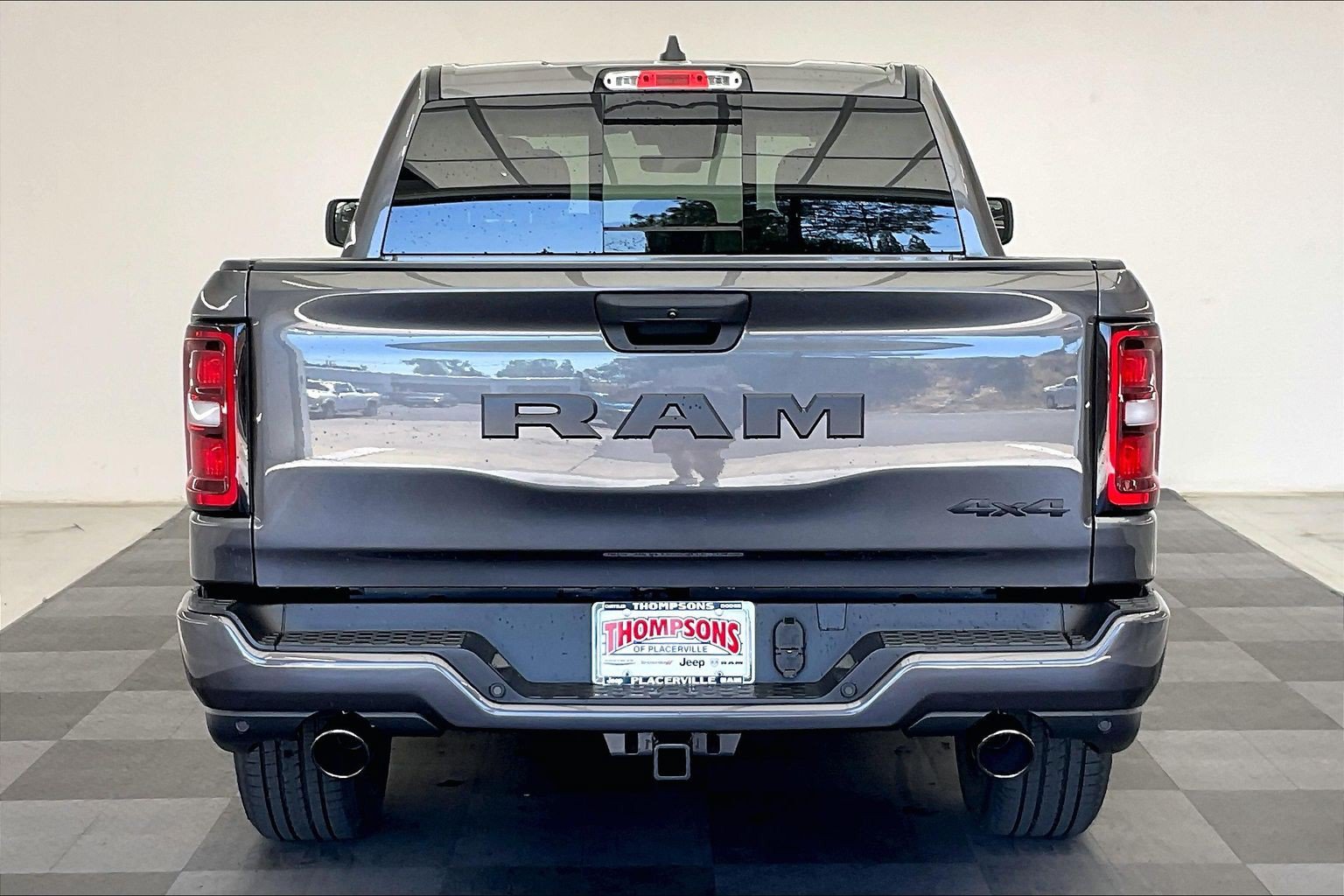 New 2026 RAM 1500 Express AWD/4WD image 3