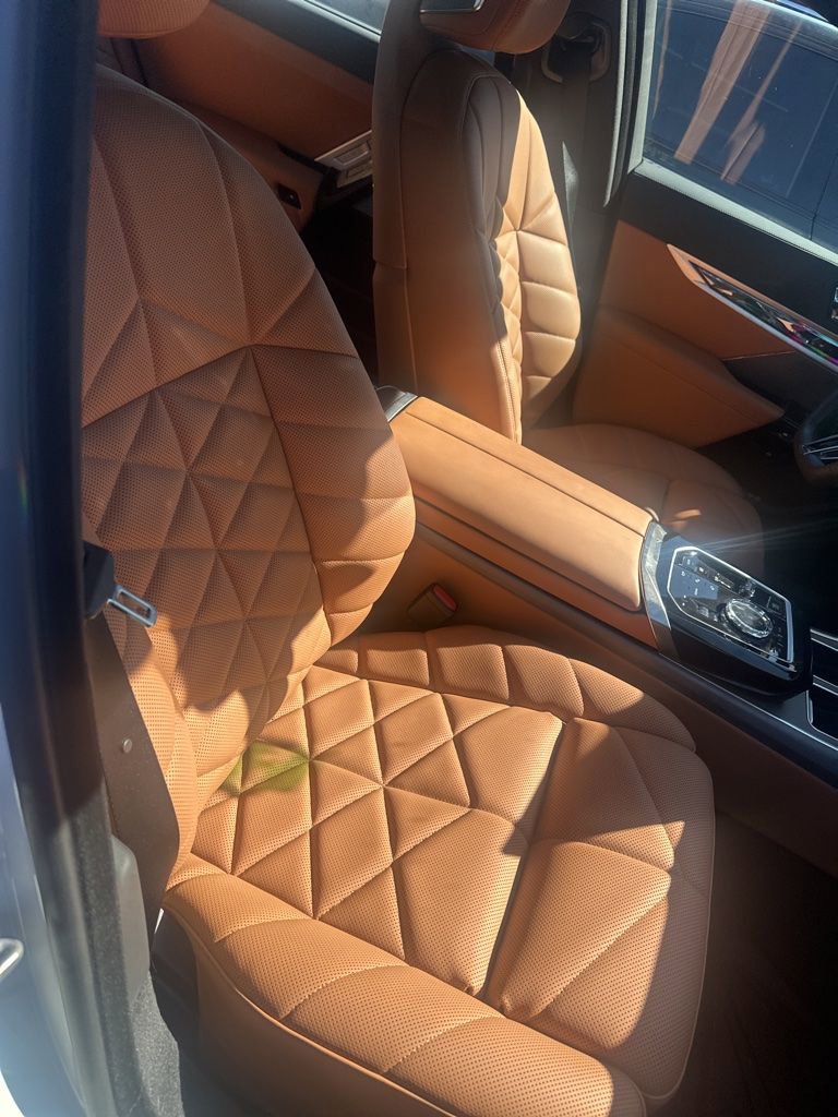 Certified 2023 BMW 740i image 10