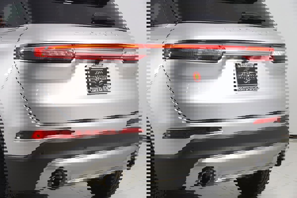 Used 2020 Lincoln Corsair FWD w/ Premium Package image 22