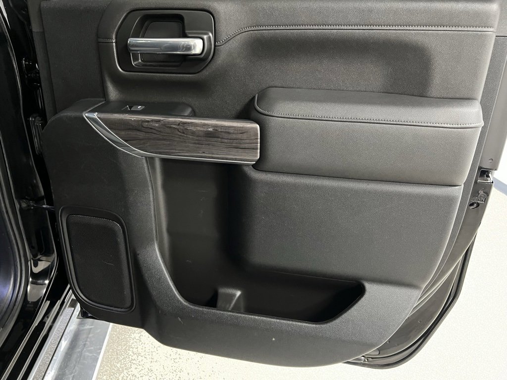 Used 2022 Chevrolet Silverado 3500 LTZ image 59