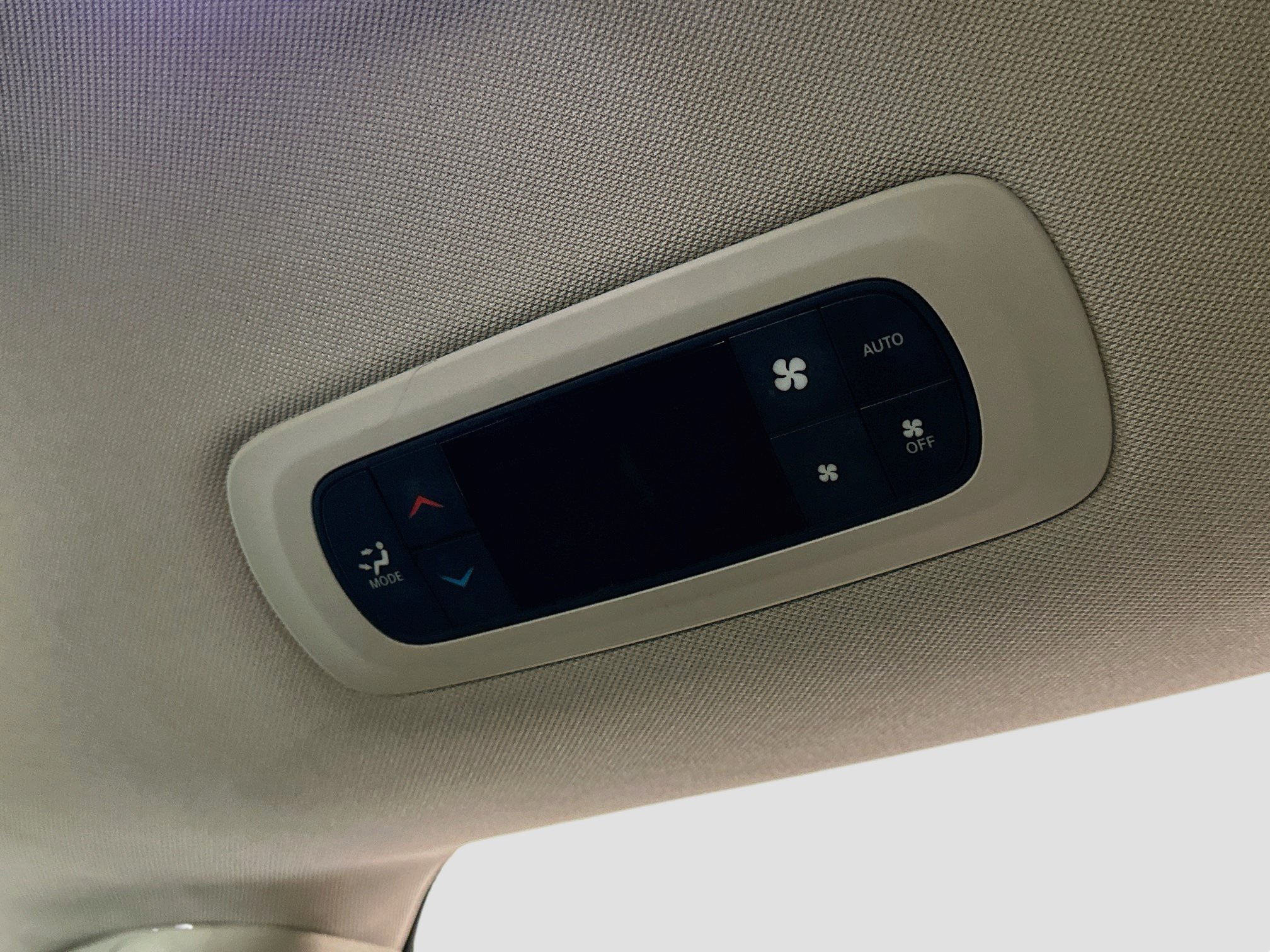 Used 2023 Chrysler Pacifica Touring-L FWD image 27