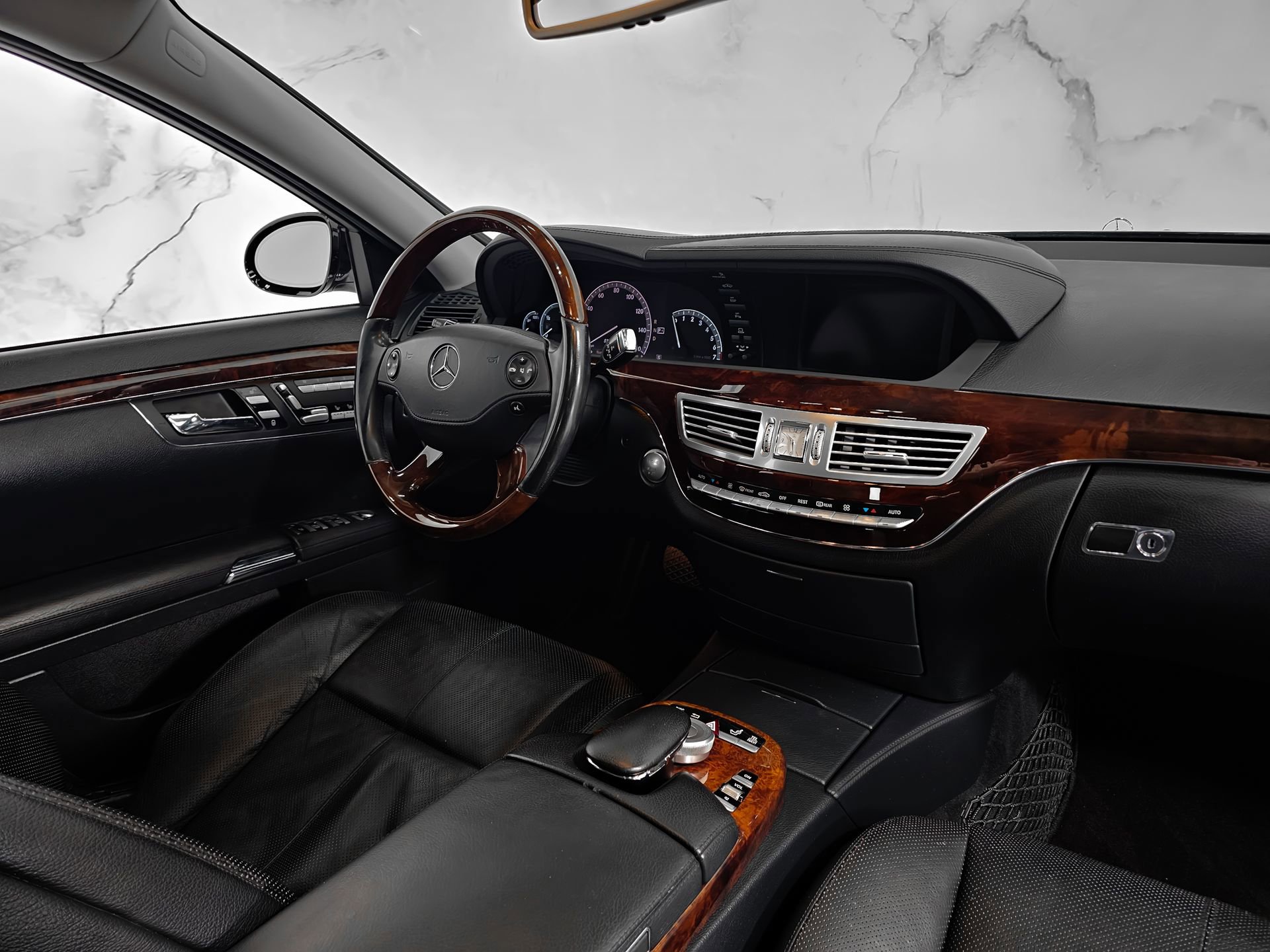 Used 2007 Mercedes-Benz S 550 image 9