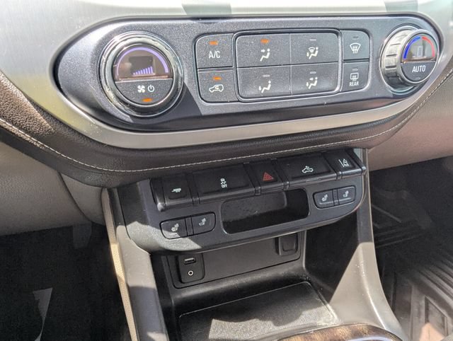 Used 2016 GMC Canyon SLT w/ Driver Alert Package RWD image 24