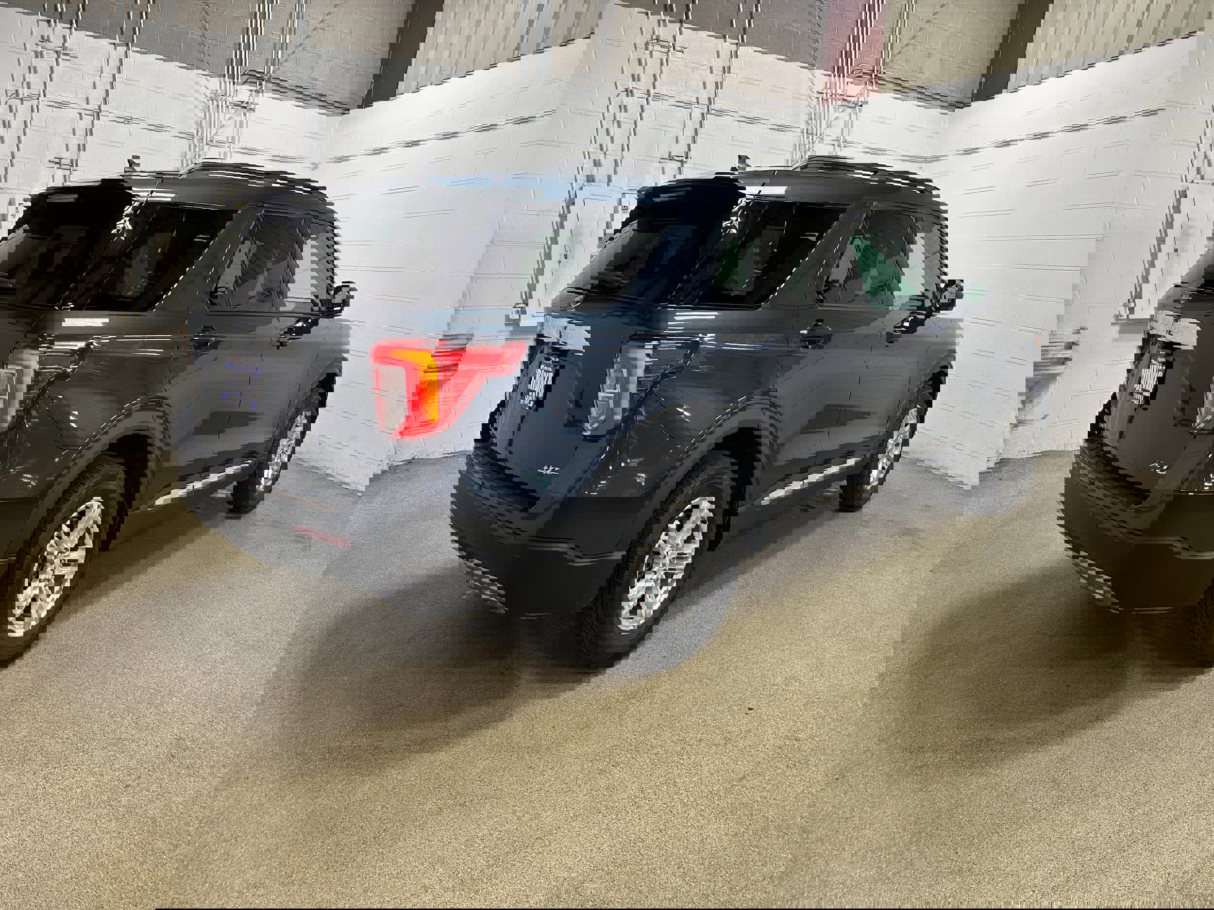 Certified 2023 Ford Explorer XLT w/ Equipment Group 202A image 7