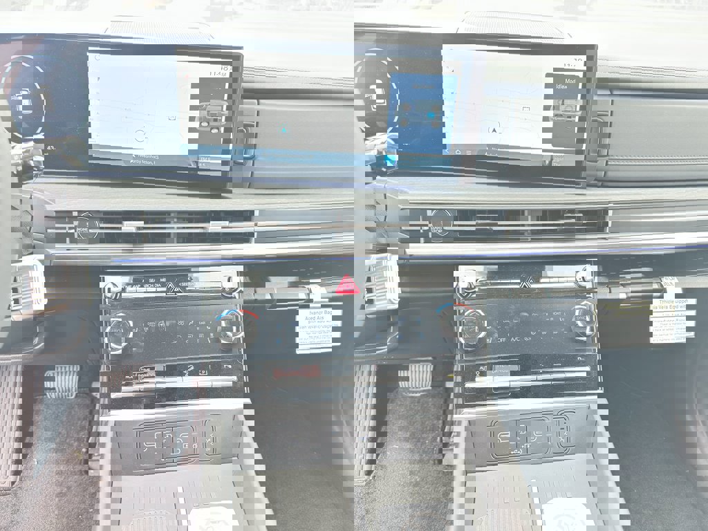 New 2025 Hyundai Santa Fe Limited image 19