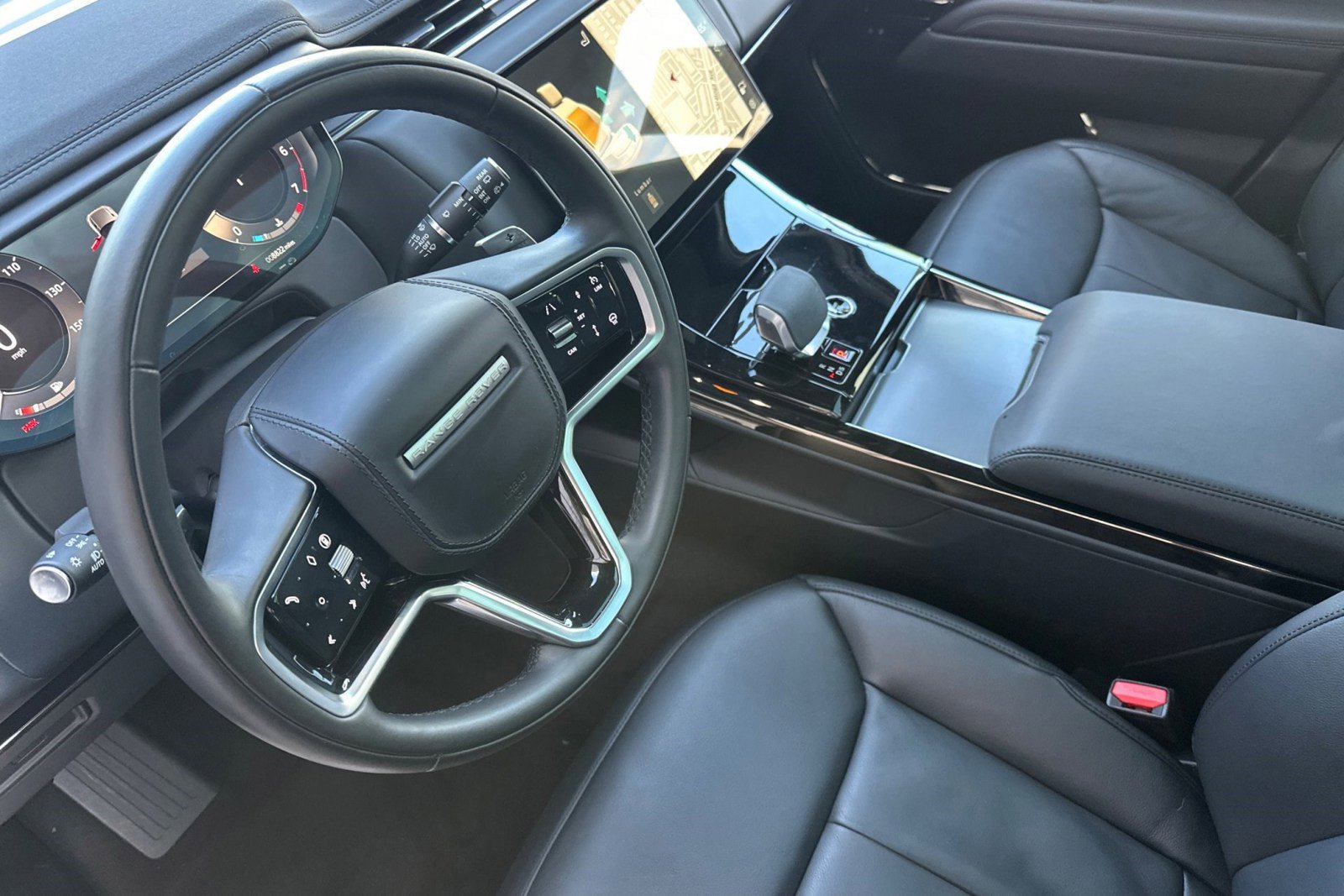 Certified 2025 Land Rover Range Rover Sport image 5