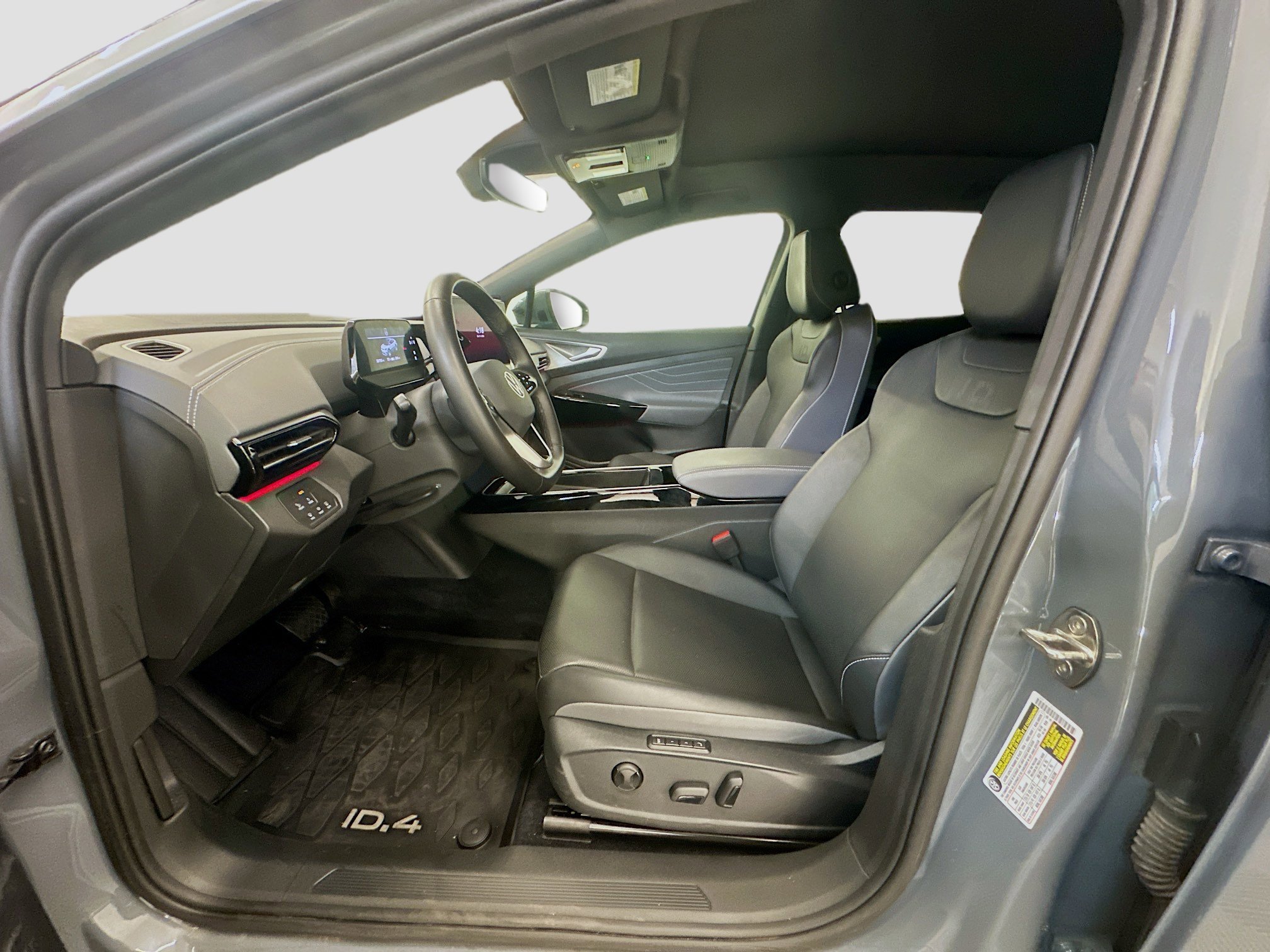 Used 2023 Volkswagen ID.4 Pro S Plus image 13