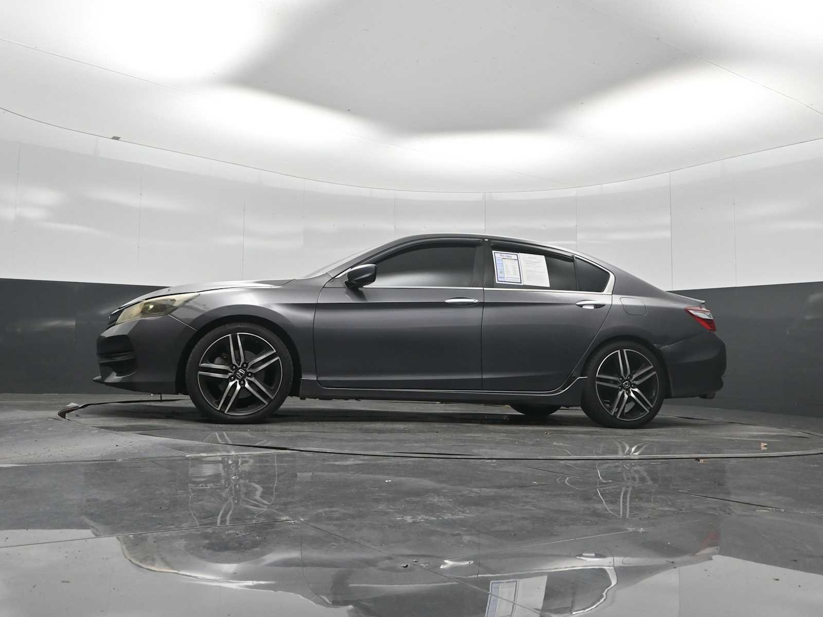 Used 2017 Honda Accord Sport Special Edition image 21