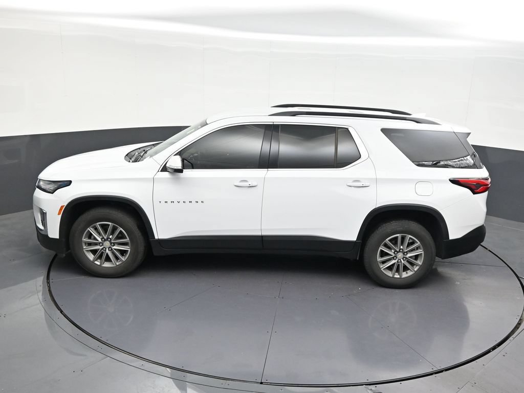 Used 2023 Chevrolet Traverse LT FWD image 17