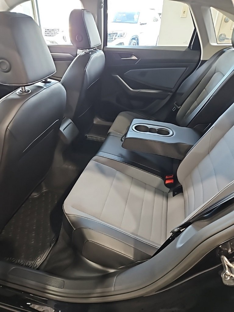 New 2026 Volkswagen Jetta SE image 22