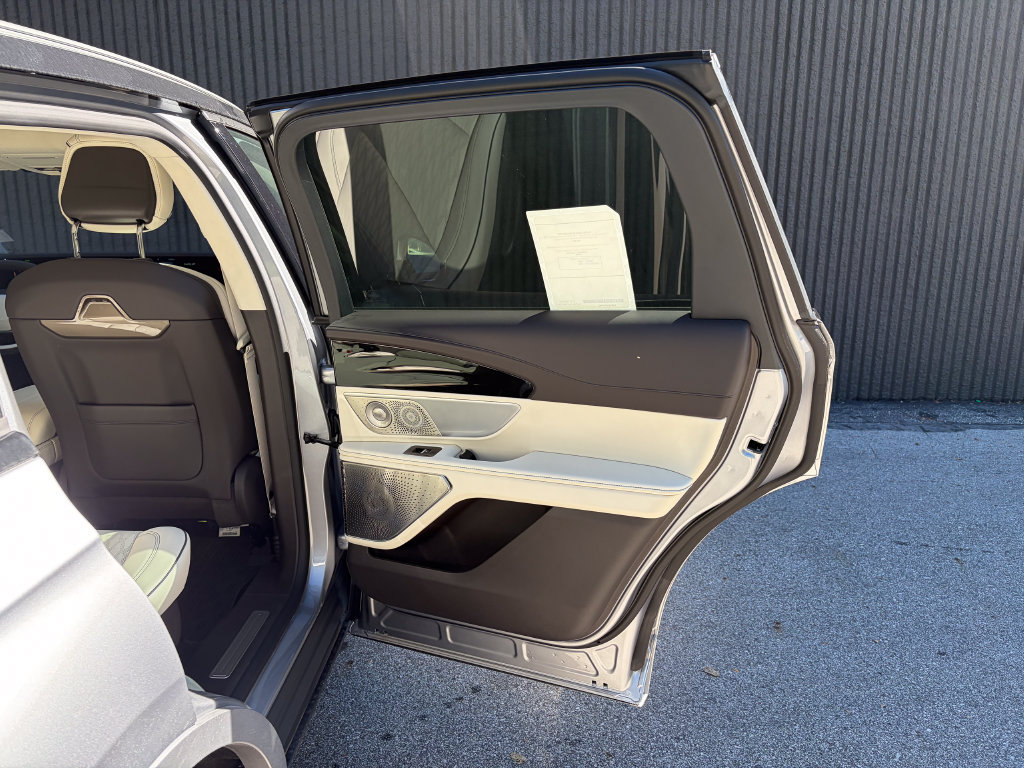New 2026 Lincoln Nautilus Black Label AWD/4WD image 32