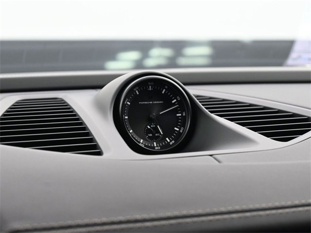 New 2025 Porsche Macan Turbo Electric image 15