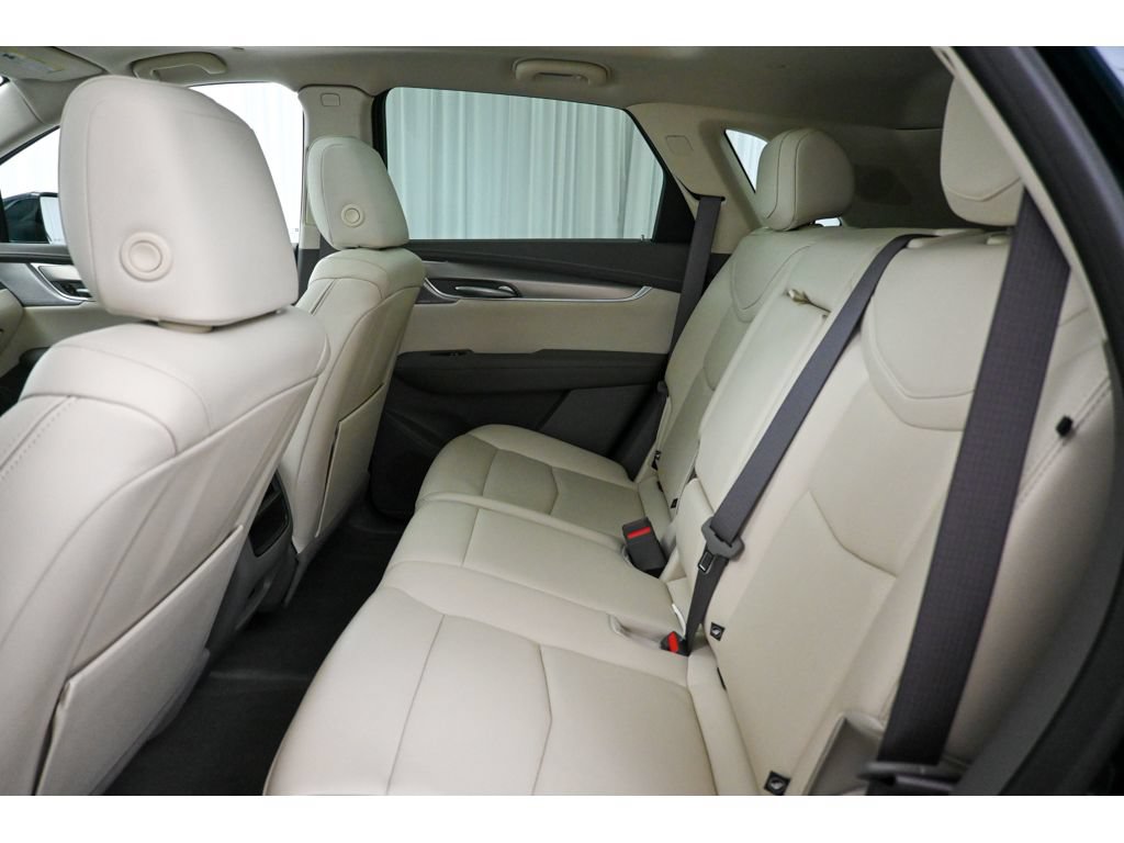 Certified 2025 Cadillac XT5 Premium Luxury AWD/4WD image 26