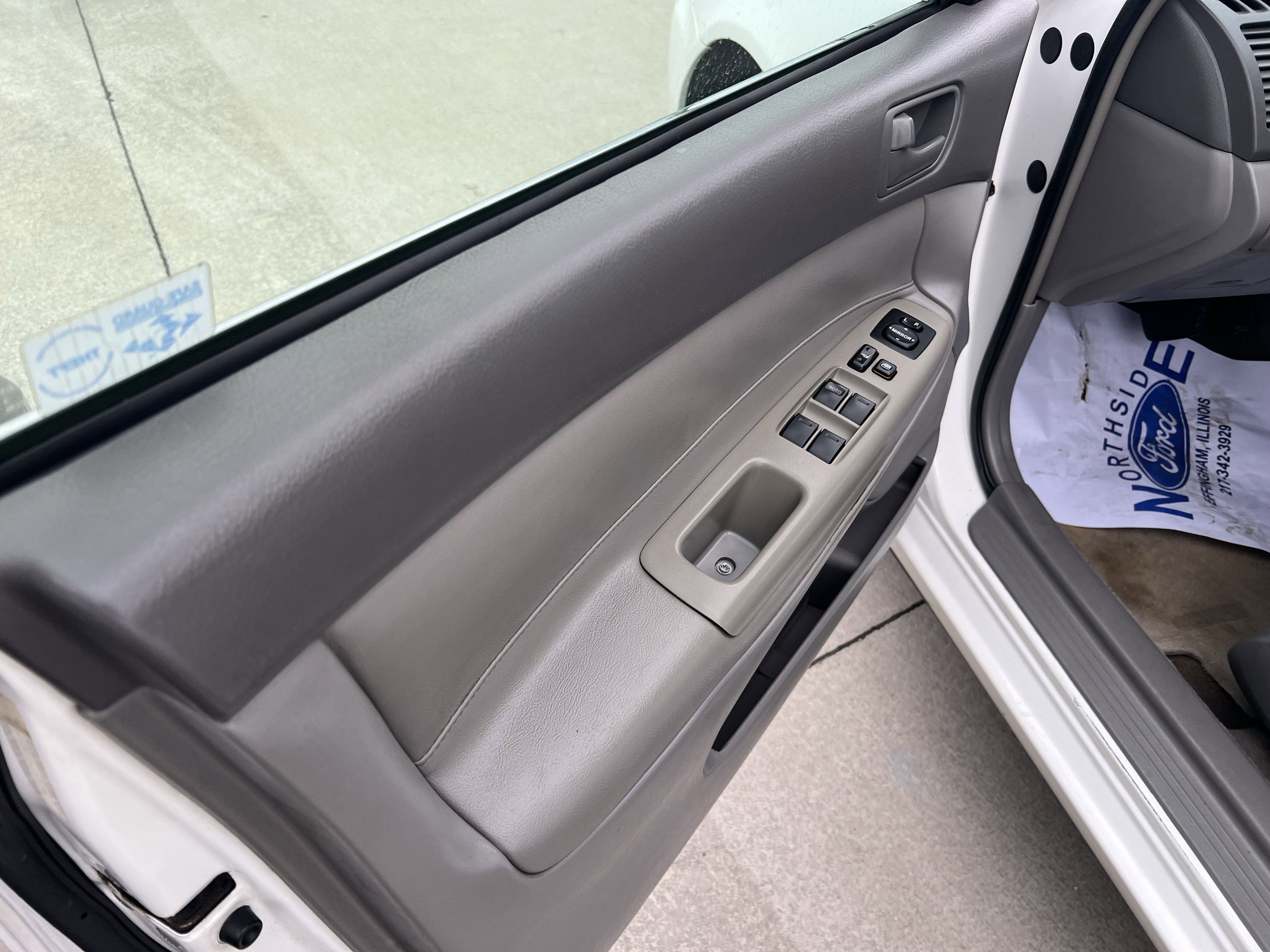 Used 2002 Toyota Camry LE image 5