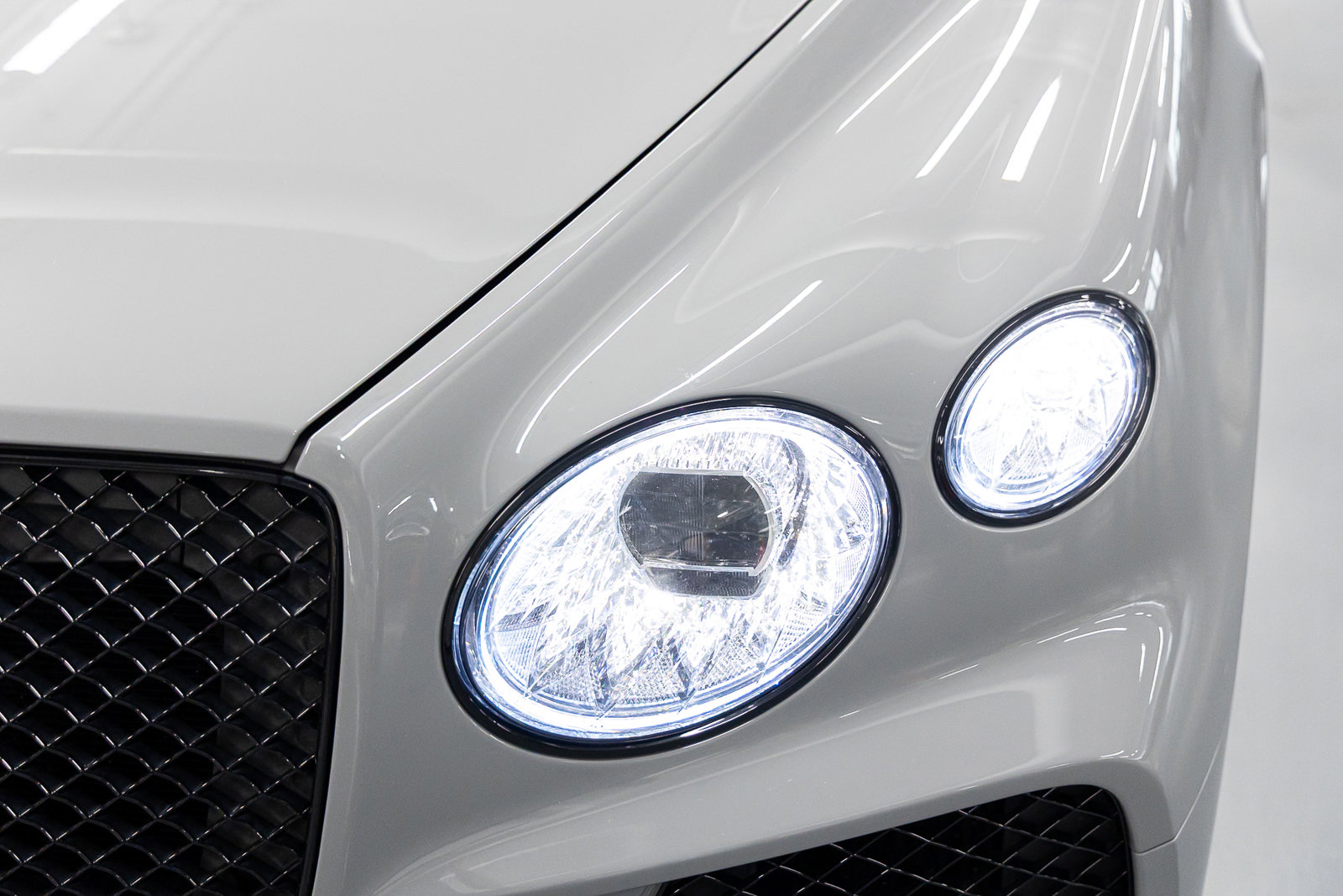 Used 2022 Bentley Bentayga image 9
