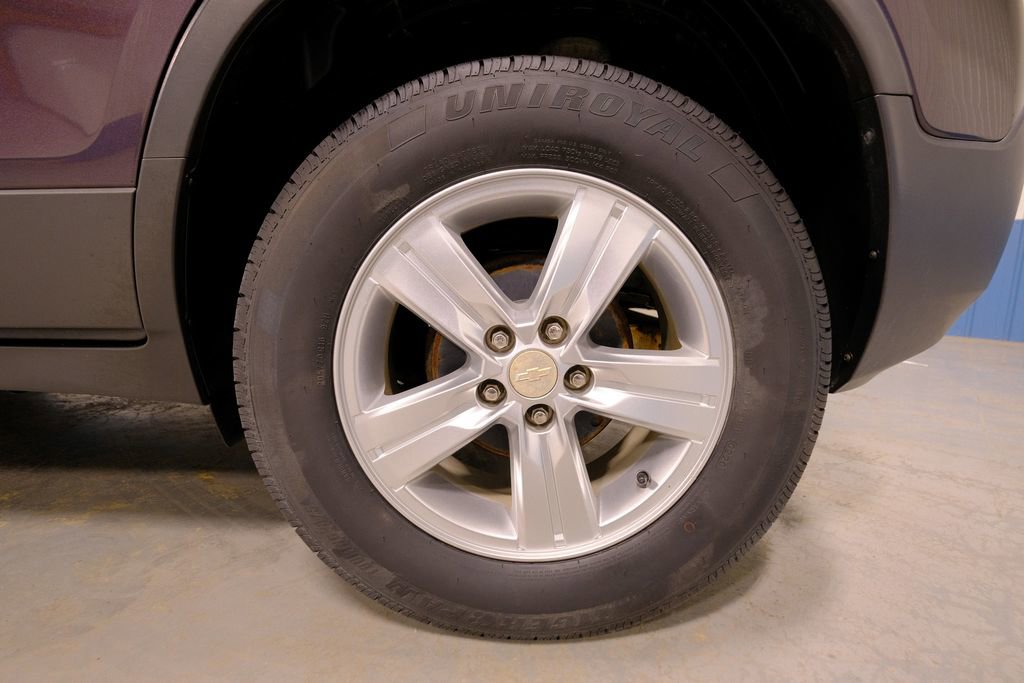 Used 2016 Chevrolet Trax LT w/ LT Sun and Sound Package image 38