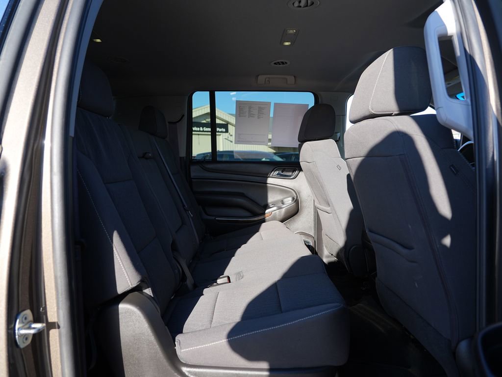 Used 2016 Chevrolet Suburban LS image 27