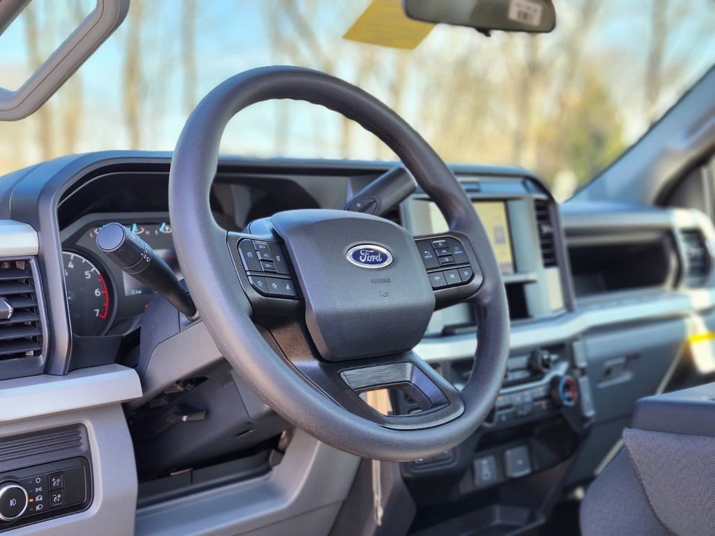 New 2026 Ford F250 XL w/ XL Chrome Package image 14
