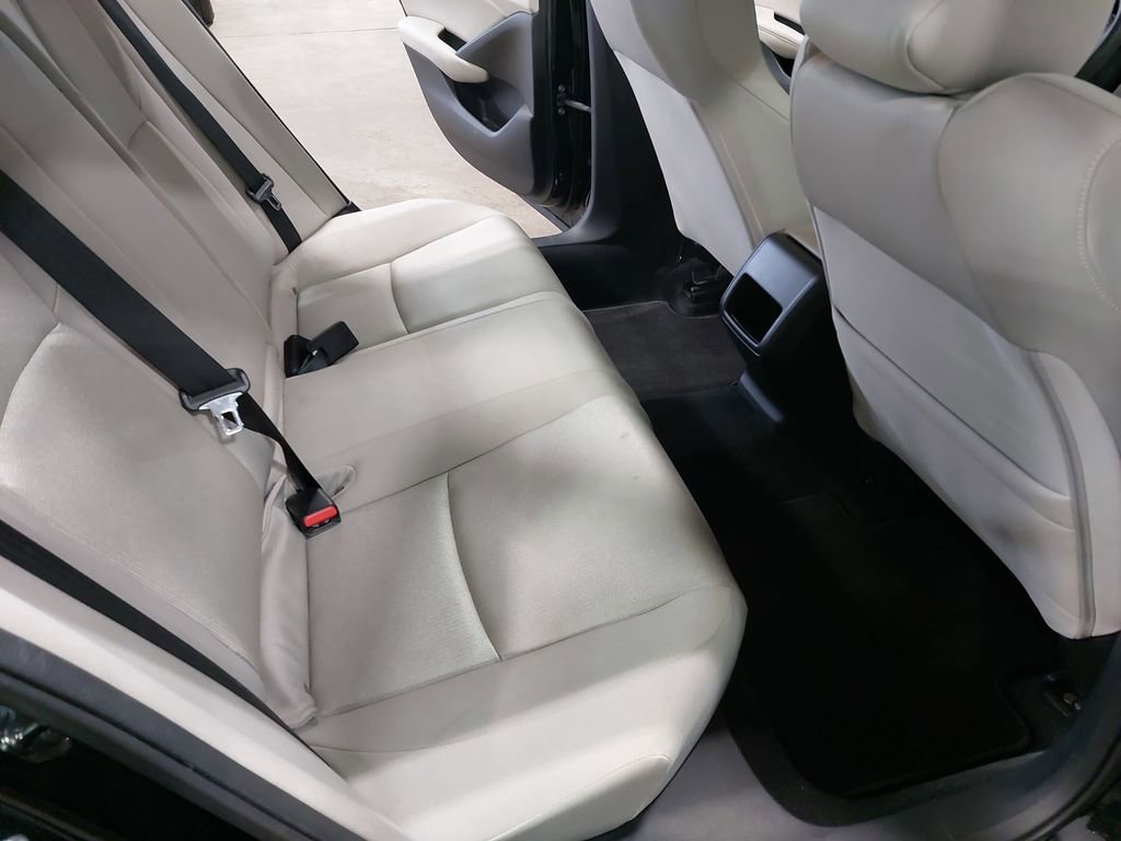 Used 2018 Honda Accord LX image 11