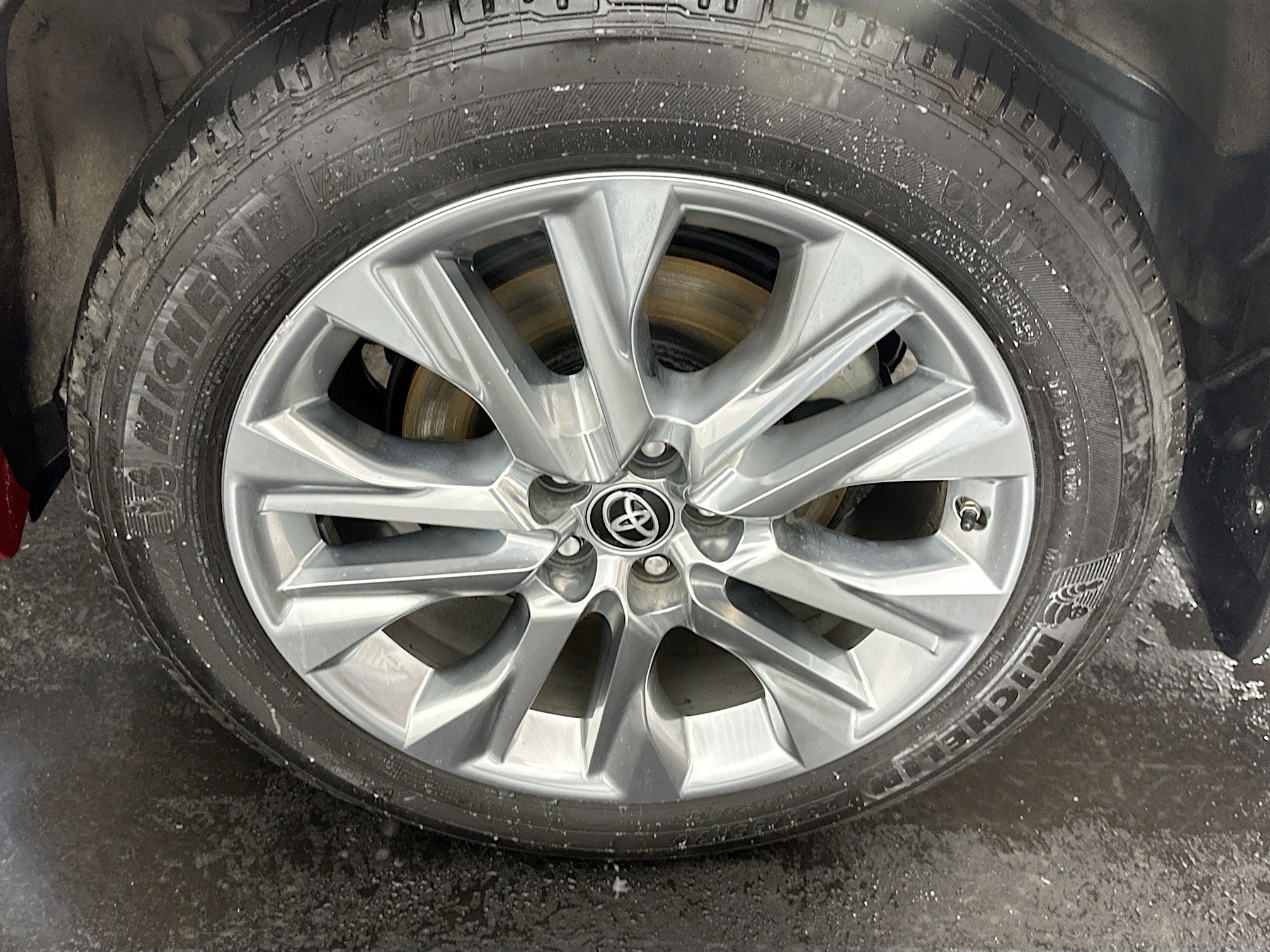 Used 2022 Toyota Highlander Limited image 11