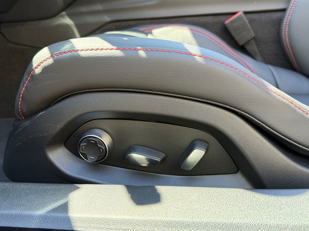 New 2026 Chevrolet Corvette Stingray Premium Conv w/ Z51 Performance Package image 10