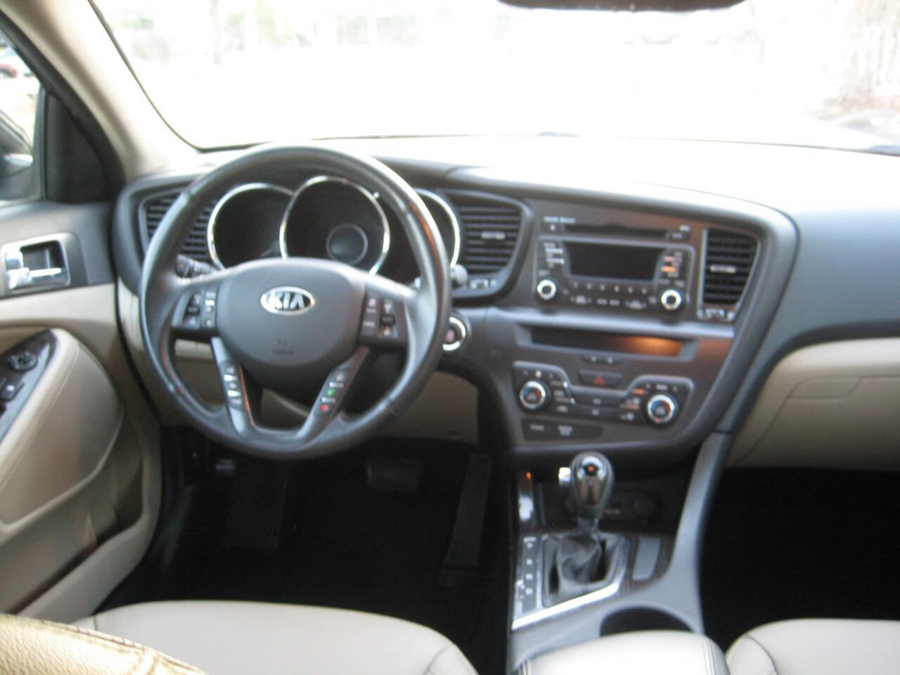 Used 2013 Kia Optima EX image 16