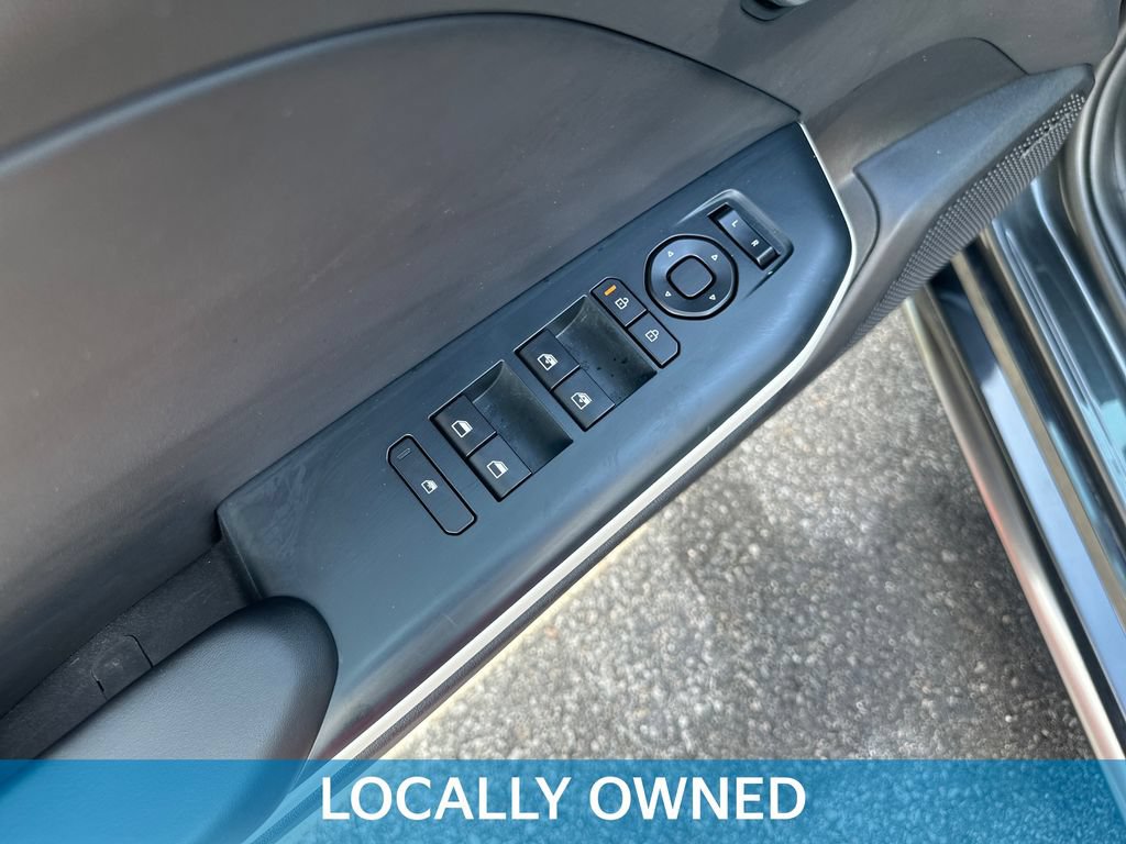 Used 2025 Kia K4 GT-Line w/ GT-Line Premium Package FWD image 15