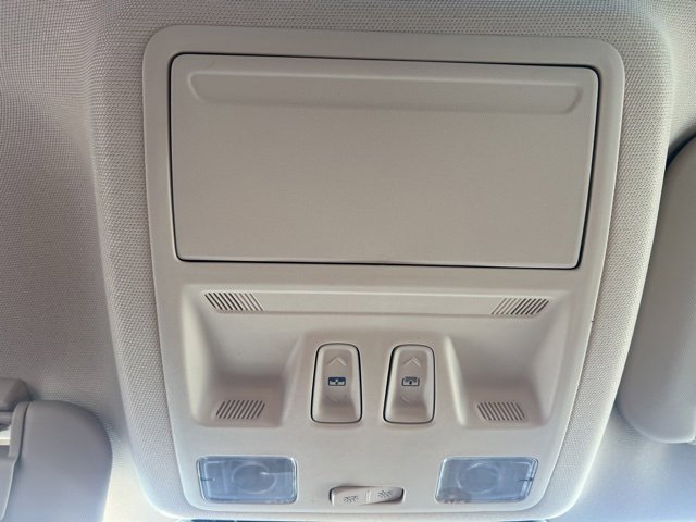 Used 2020 Ford Escape SE image 32