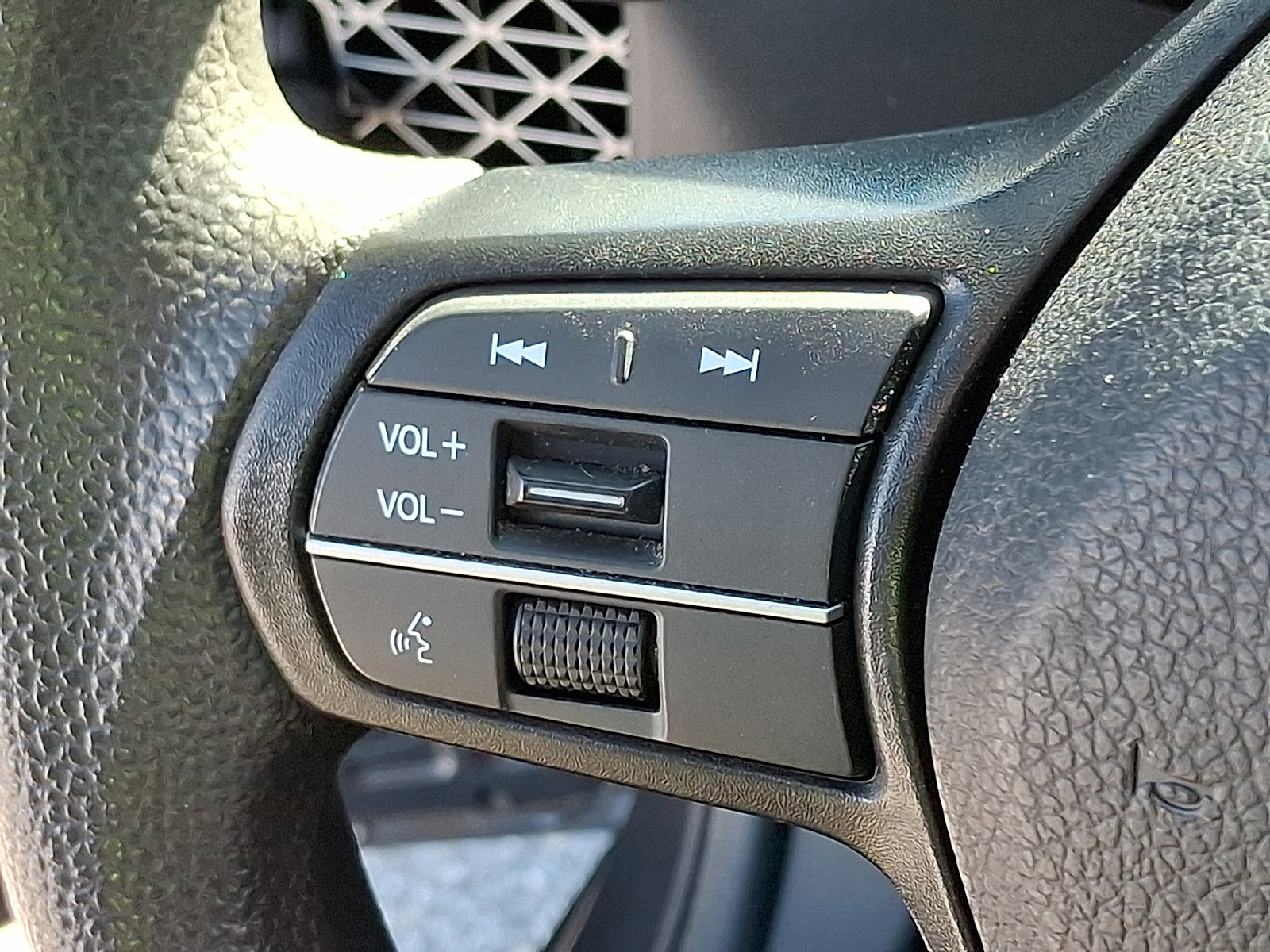 Used 2023 Honda Accord EX image 21