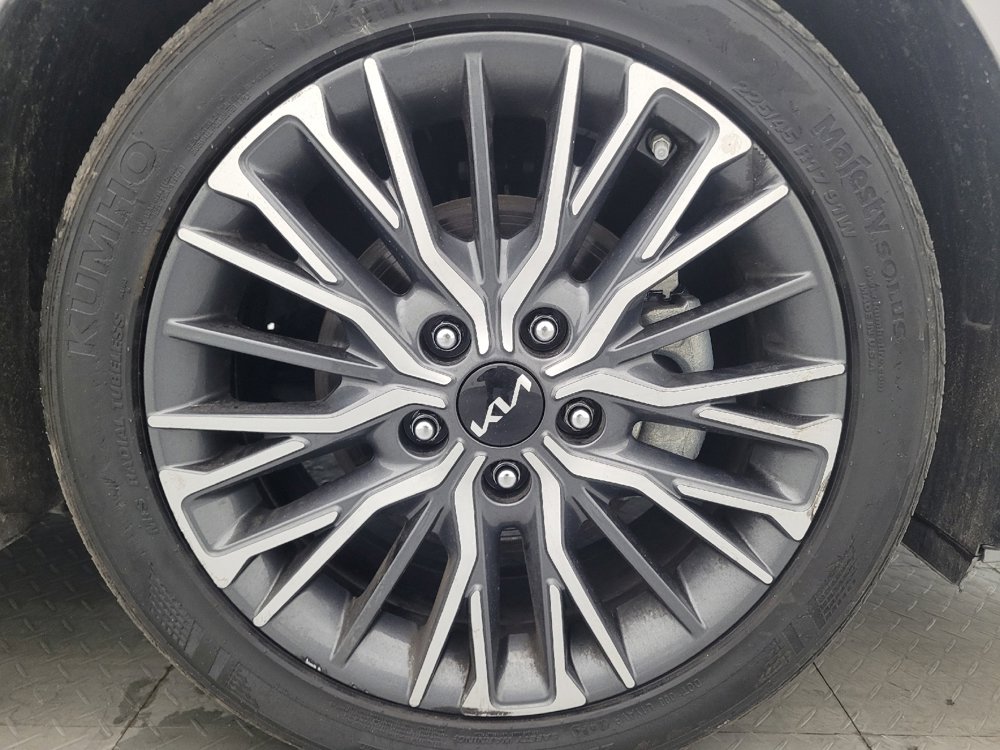 Used 2024 Kia Forte GT-Line image 31