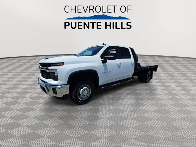 Used 2024 Chevrolet Silverado 3500 LT w/ Convenience Package AWD/4WD image 4