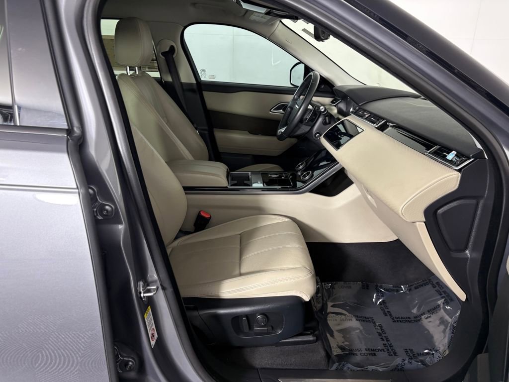 Used 2020 Land Rover Range Rover Velar S image 34