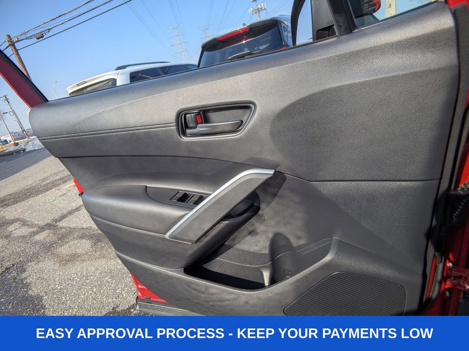 Used 2024 Toyota Corolla Cross LE image 30