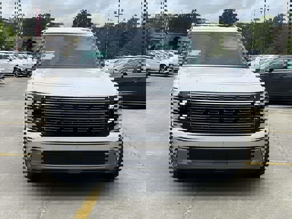 New 2026 Hyundai Palisade FWD Hybrid image 2