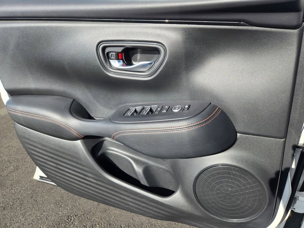 Used 2023 Honda HR-V Sport image 16