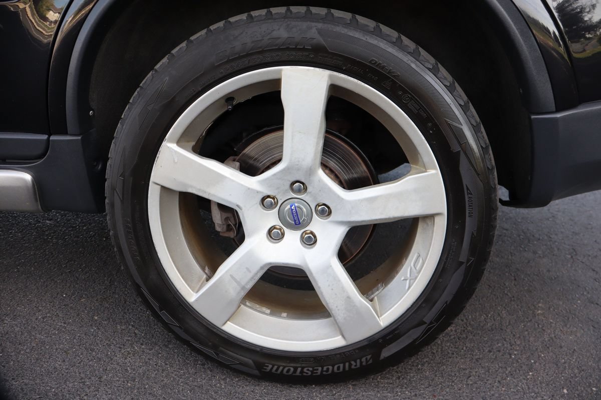 Used 2009 Volvo XC90 V8 R-Design AWD/4WD image 45