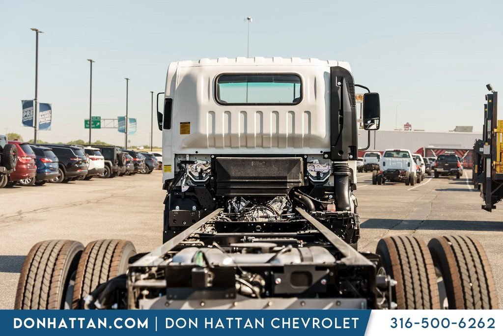 New 2025 Chevrolet Low Cab Forward RWD image 34