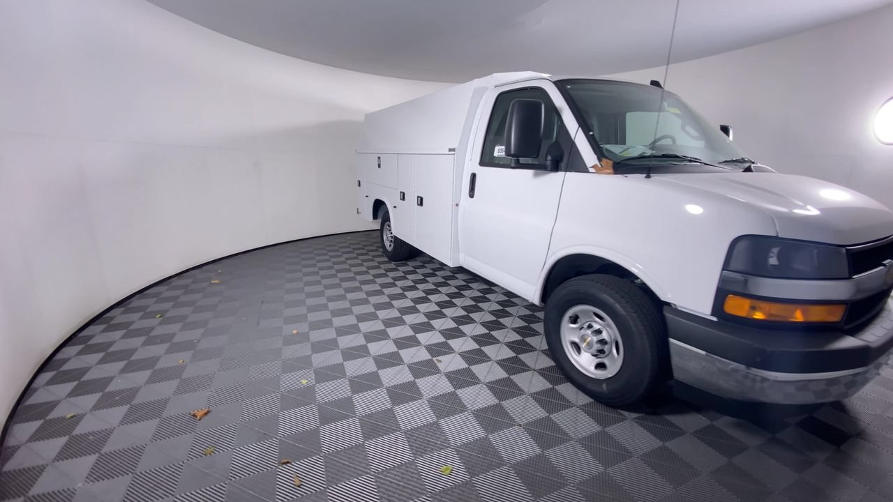 New 2025 Chevrolet Express 3500 w/ Power Convenience Package RWD image 22