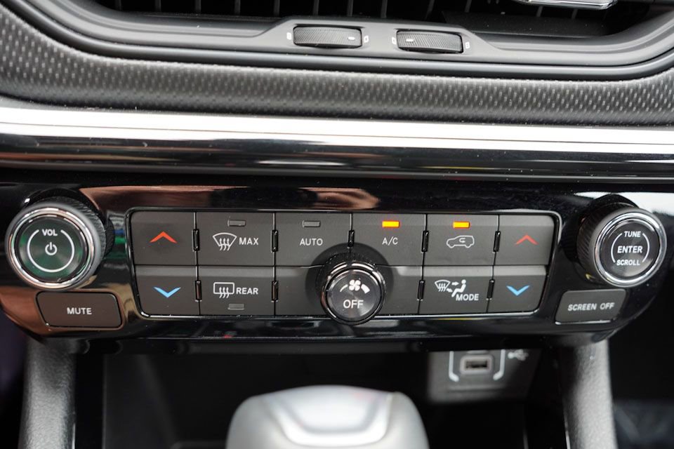 Certified 2024 Jeep Compass Trailhawk w/ Trailhawk Convenience Group image 29