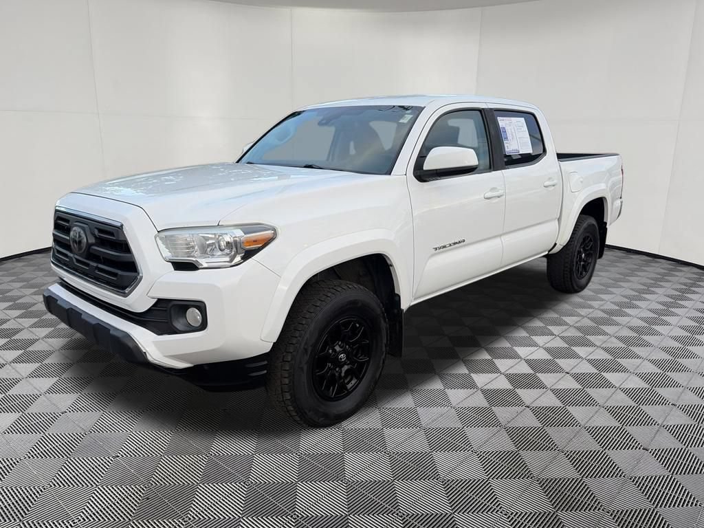 Used 2019 Toyota Tacoma SR5 AWD/4WD image 4