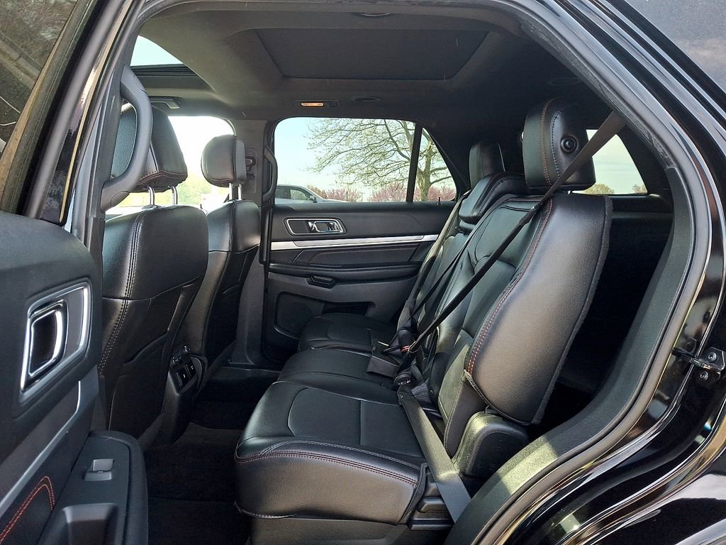 Used 2017 Ford Explorer Sport w/ Equipment Group 401A image 10