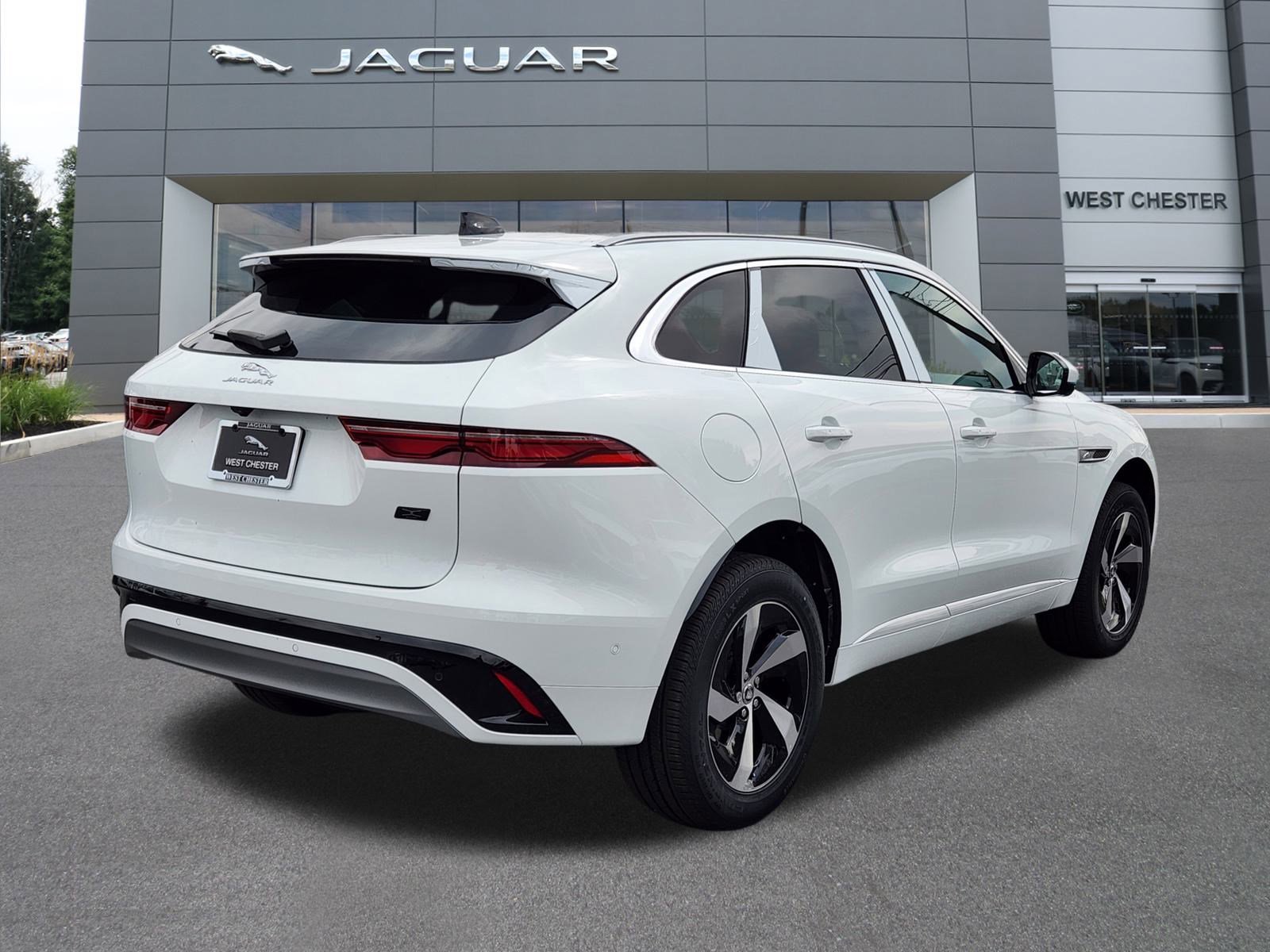 New 2026 Jaguar F-PACE R-Dynamic S image 4
