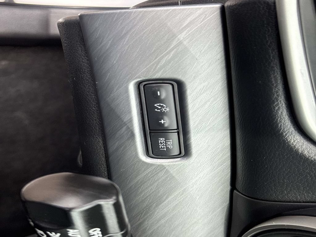 Used 2018 Nissan Maxima 3.5 SV FWD image 21