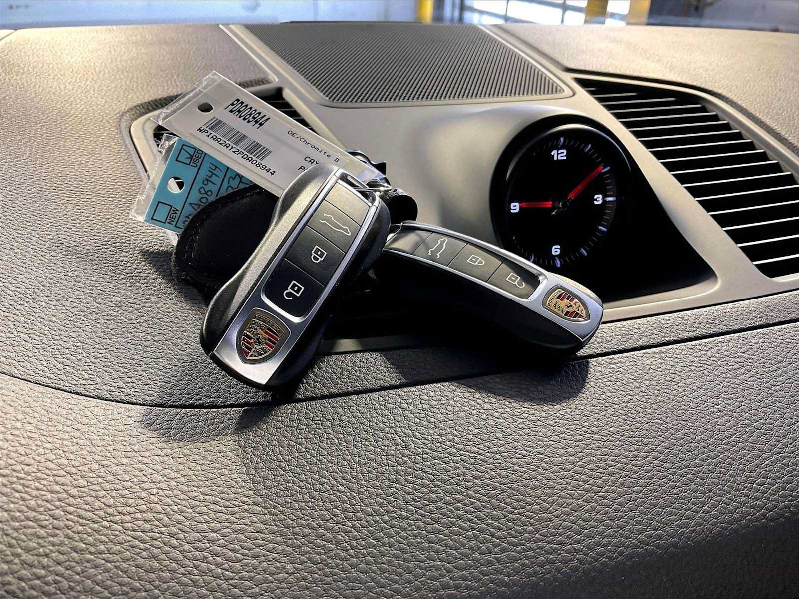 Certified 2023 Porsche Cayenne AWD/4WD image 21